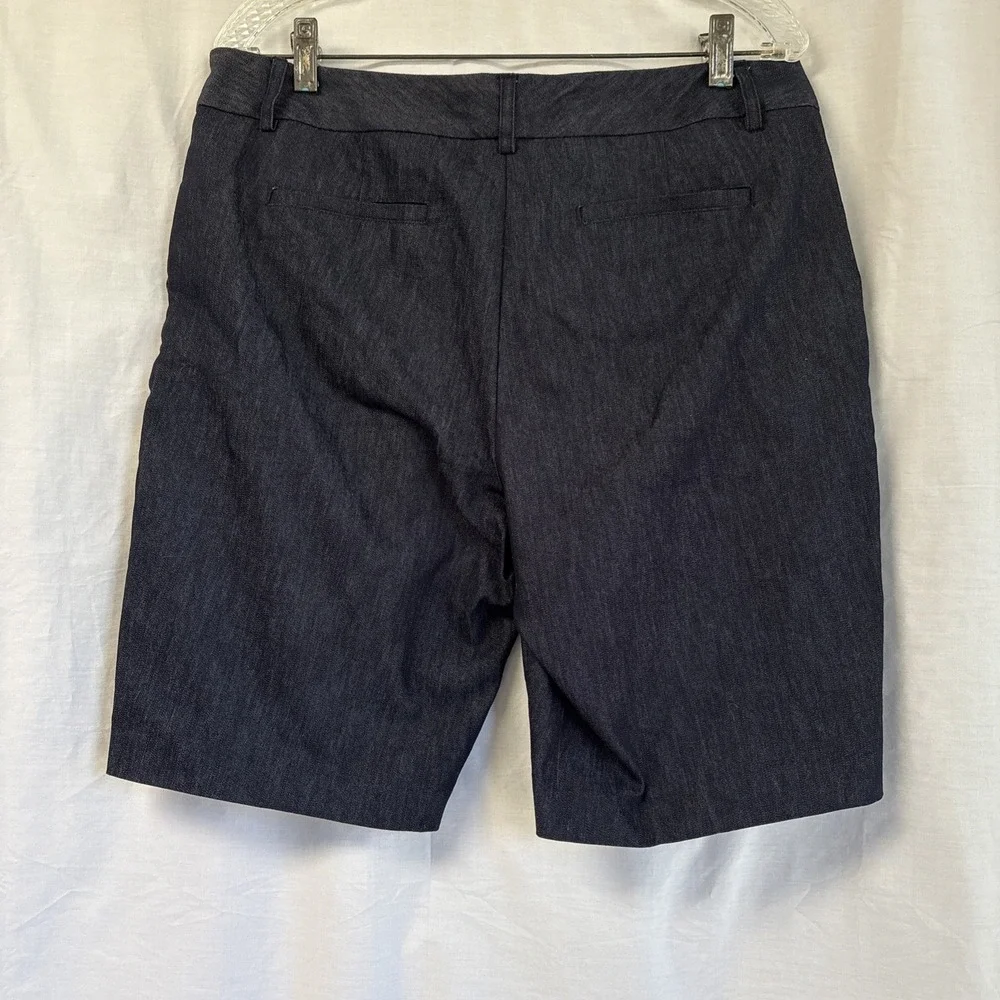 Van Heusen Denim Bermuda Shorts Womens 12 Blue Dark Wash Stretch Chino Mid Rise